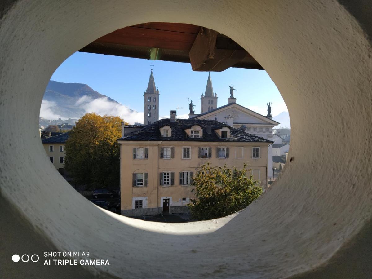 Un Oeil Sur La Cathedrale Apartment